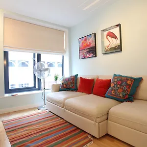  Apartment Stunning In Leeds Financial Quarter
